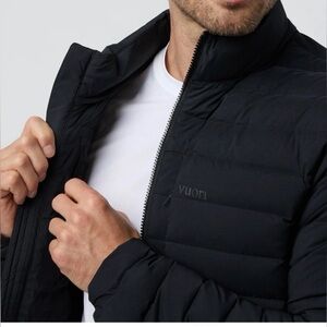 Vuori Men's Steadfast Insulated Full-Zip Jacket Black size M BNWT